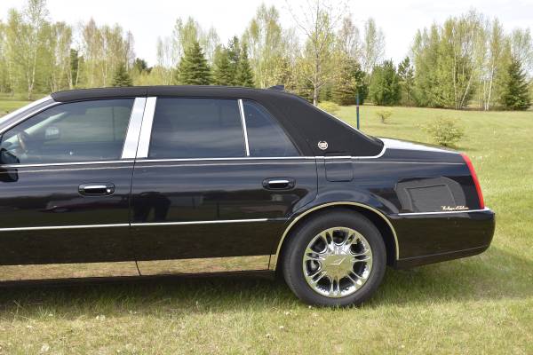 REDUCED $6K - ONE-OF-A-KIND CLASSIC CADILLAC DTS PLATINUM GOLD VINTAGE for sale in Ontonagon, WI – photo 5