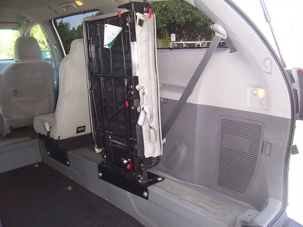 2015 Toyota Sienna LE Wheelchair Handicap Mobility Van - cars & for sale in Other, NC – photo 12