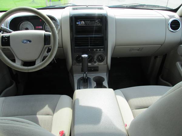 2007 Ford Explorer Sport Trac 4X4 (Really Clean!)WE FINANCE! for sale in Shakopee, MN – photo 9