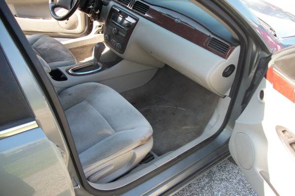 08 Chevy Impala for sale in Saint Joseph, MO – photo 5