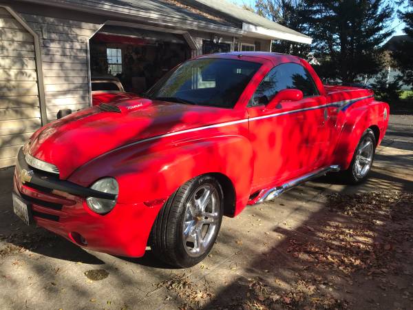 2005 Chevrolet SSR Truck - cars & trucks - by owner - vehicle... for sale in Salisbury, MD – photo 7