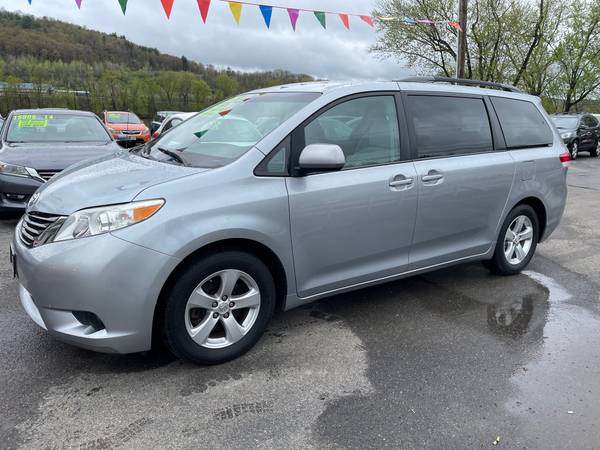 2013 TOYTOA SIENNA LE VERY VERY CLEAN - - by for sale in Owego, NY – photo 3