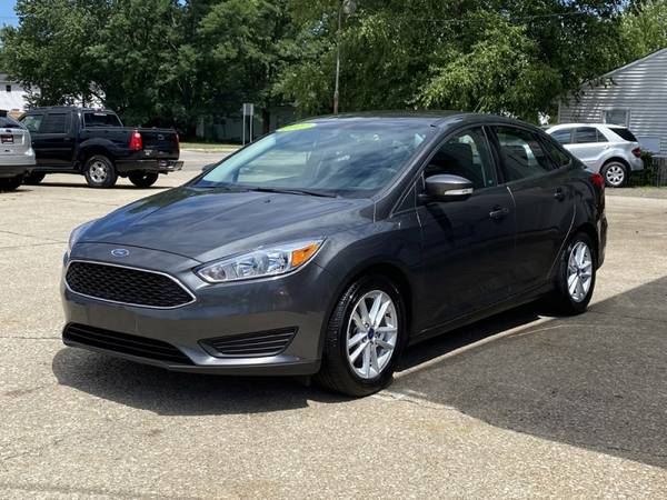 2017 Ford Focus SE. ONE OWNER! FREE 4 MONTH WARRANTY!. Apply Online... for sale in Mishawaka, IN – photo 3