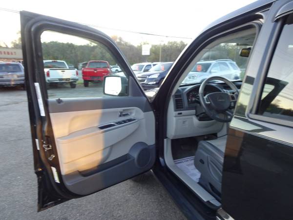 2008 Jeep LIBERTY LIMITED 4WD IMMACULATE CONDITION+90 DAYS WARRANTY... for sale in Roanoke, VA – photo 9