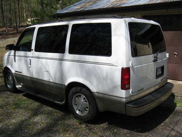 2002 Chevrolet Astro AWD Van, Very Low Miles & Clean! - cars & for sale in Pratts, VA – photo 4