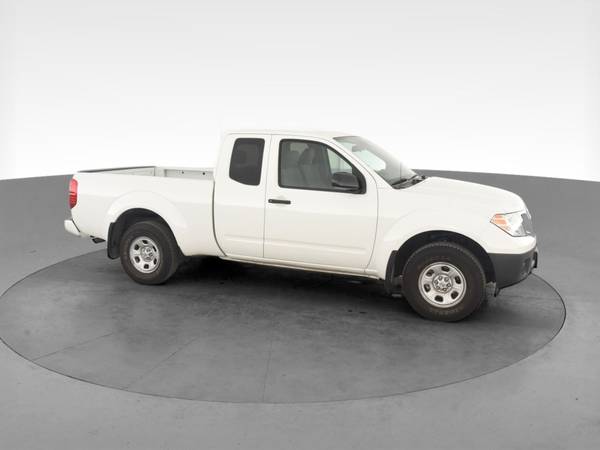 2019 Nissan Frontier King Cab S Pickup 2D 6 ft pickup White -... for sale in Lewisville, TX – photo 14