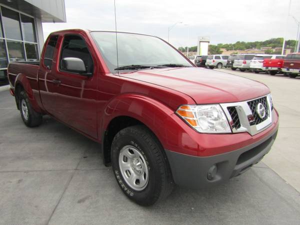 2018 *Nissan* *Frontier* *King Cab 4x2 S Automatic* - cars & trucks... for sale in Council Bluffs, NE – photo 9