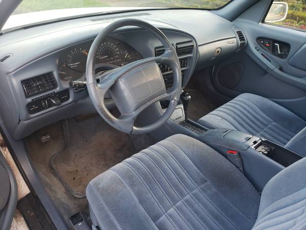 1995 *BUICK* *REGAL* *CUSTOM* - *LOW MILES* *DEPENDABLE* *FLOATS* -... for sale in Portland, OR – photo 9