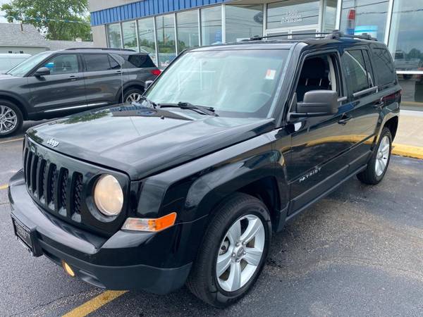 2014 Jeep Patriot hatchback Black Clearcoat - cars & trucks - by... for sale in Terre Haute, IN – photo 3
