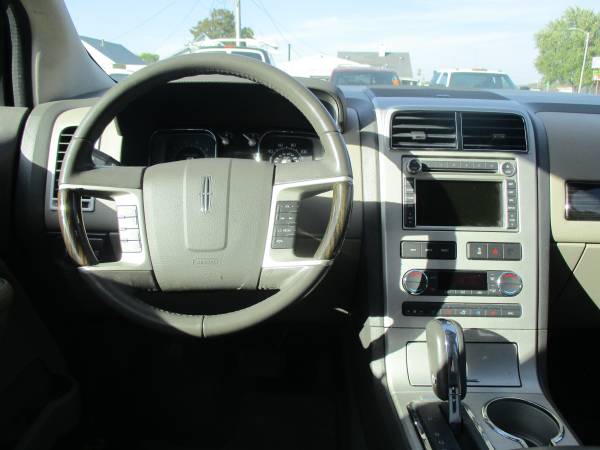 2008 Lincoln MKX AWD- Loaded! EASY BUY HERE PAY HERE FINANCING for sale in Council Bluffs, NE – photo 12