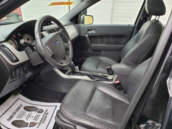 2010 Ford Focus SEL - - by dealer - vehicle automotive for sale in Highland, IL – photo 6