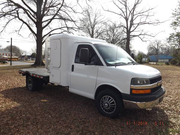 2010 CHEVY G4500 DIESEL, CUSTOM HAULER WITH SLEEPER ONLY59K for sale in Experiment, SC – photo 9