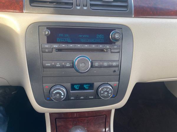 2007 Buick Lucerne CXL Leather - - by dealer - vehicle for sale in Des Moines, IA – photo 17