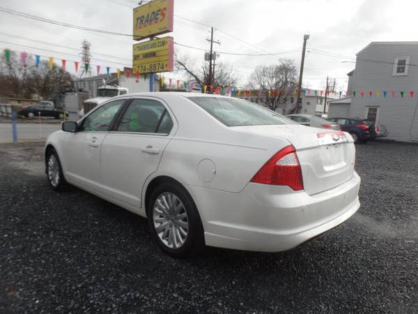 2010 Ford Fusion Hybrid 4 Door Sedan - cars & trucks - by dealer -... for sale in New Cumberland, PA – photo 5