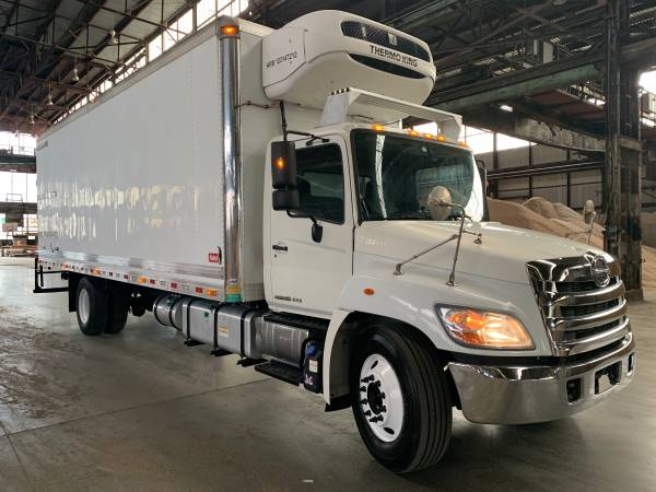 2013 Hino 338 7.6L Turbo Diesel 26ft Reefer Box Truck Pull Out Ramp... for sale in Lebanon, MD – photo 7