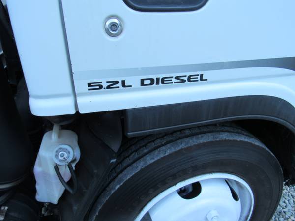 2007 Izuzu GMC Box Truck Diesel 18ft 19, 999 - - by for sale in Pacific, WA – photo 4