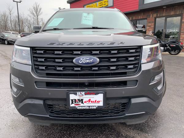2017 Ford Explorer Sport 4WD - Loaded - Like new! for sale in Oak Forest, IL – photo 2