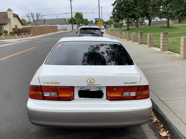 1998 Lexus ES300 133K miles for sale in Camarillo, CA – photo 4