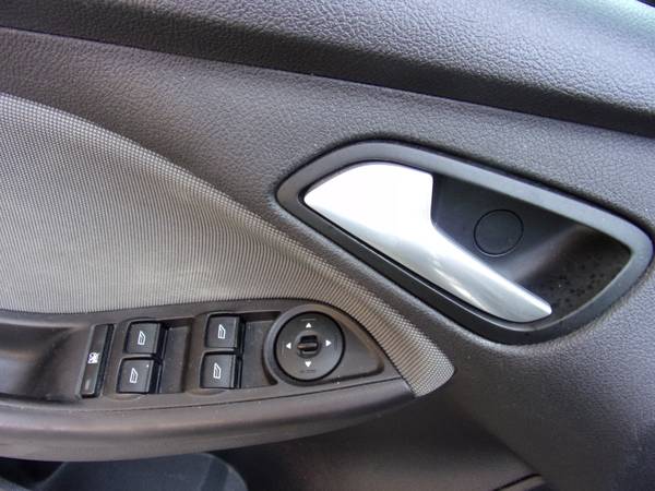2014 Ford Focus SE 4D Sedan, Clean Title! 30 Days Free Warranty! -... for sale in Marysville, CA – photo 10