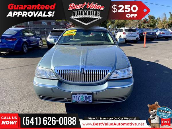 2005 Lincoln Town Car Signature Limited FOR ONLY $96/mo! - cars &... for sale in Eugene, OR – photo 3