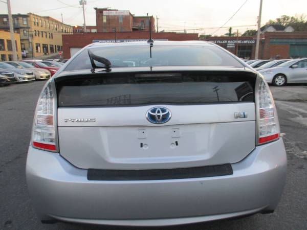 2011 Toyota Prius II **Clean Title/Reliable & Gas Saver** - cars &... for sale in Roanoke, VA – photo 7