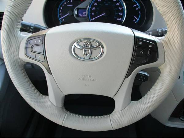 HANDICAP/WHEELCHAIR ACCESSIBLE VAN - 2011 TOYOTA SIENNA XLE/LIMITED... for sale in Raleigh, SC – photo 11