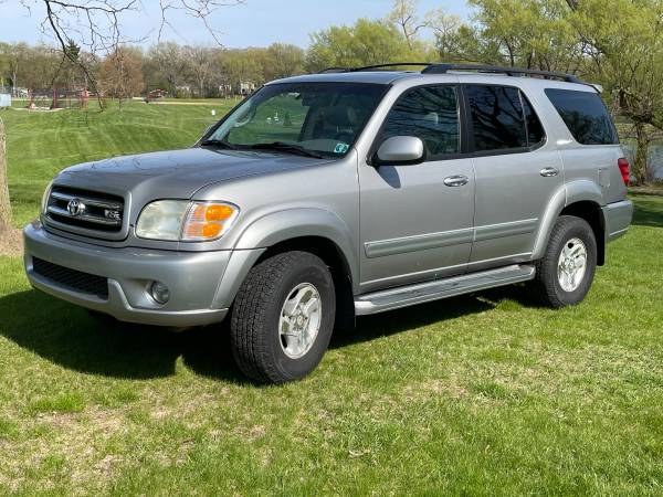 2002 Toyota Sequoia Limited for sale in Mundelein, IL – photo 2