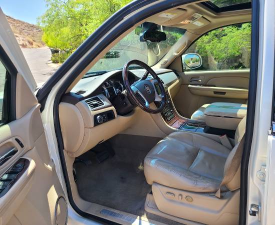 2009 Cadillac Escalade Luxury - - by dealer - vehicle for sale in Phoenix, AZ – photo 9