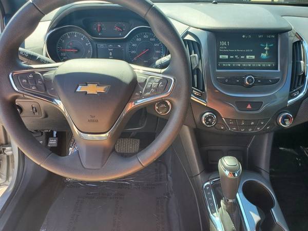2017 Chevrolet Cruze LT - - by dealer - vehicle for sale in Forest Lake, MN – photo 16
