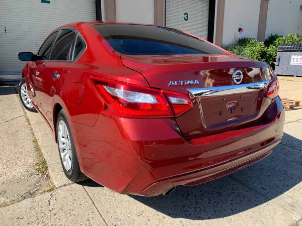 2016 Nissan Altima S 37k miles Red/blk Clean title Paid off cash deal for sale in Baldwin, NY – photo 4