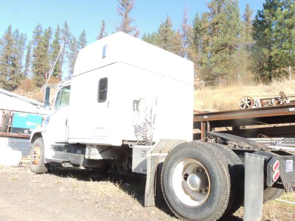Freightliner truck - cars & trucks - by owner - vehicle automotive... for sale in Harpster,Id, WA – photo 2