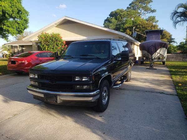 1994 Chevy Suburban 2500 - cars & trucks - by owner - vehicle... for sale in Vero Beach, FL – photo 11