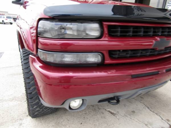 2004 Chevrolet Suburban 4dr 1500 4WD LT - cars & trucks - by dealer... for sale in Watauga (N. Fort Worth), TX – photo 13