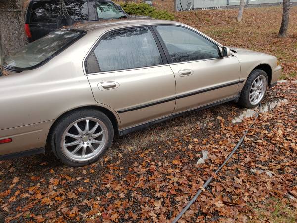 1994 Honda Accord Lx for sale 1200 or obo - cars & trucks - by owner... for sale in White City, OR – photo 2