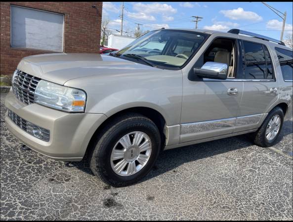 2007 Lincoln Navigator 4WD for sale in Indianapolis, IN – photo 2