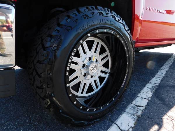 LIFTED 14 CHEVY SILVERADO 1500 LT Z71 CREW 4X4 *20X12 NEW... for sale in KERNERSVILLE, NC – photo 24