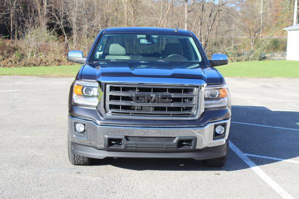 2015 GMC SIERRA SLT CREW CAB ONLY 52000 MILES 4X4 LEATHER - cars &... for sale in Mc Kee, KY – photo 3