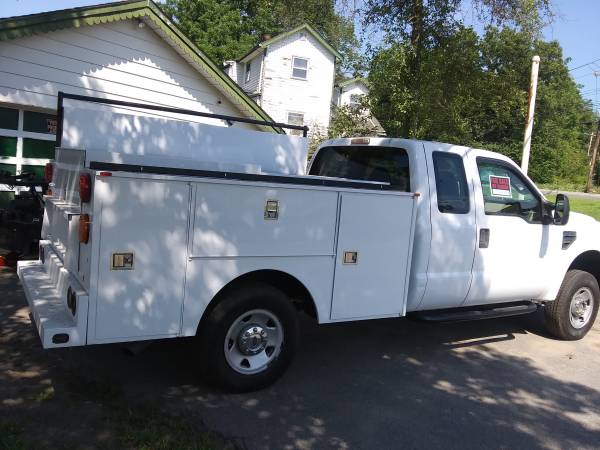 Ford 2008 F-250 4 x 4 Utility Body for sale in Sussex, NJ – photo 3