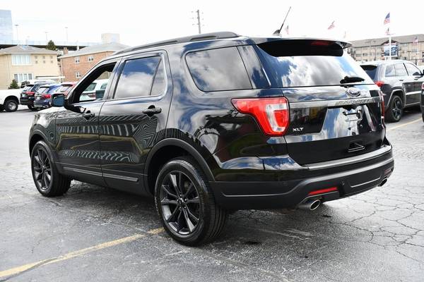 2018 Ford Explorer XLT - ONE OWNER 4X4 3RD ROW REMOTE START - cars & for sale in Oak Lawn, IL – photo 6