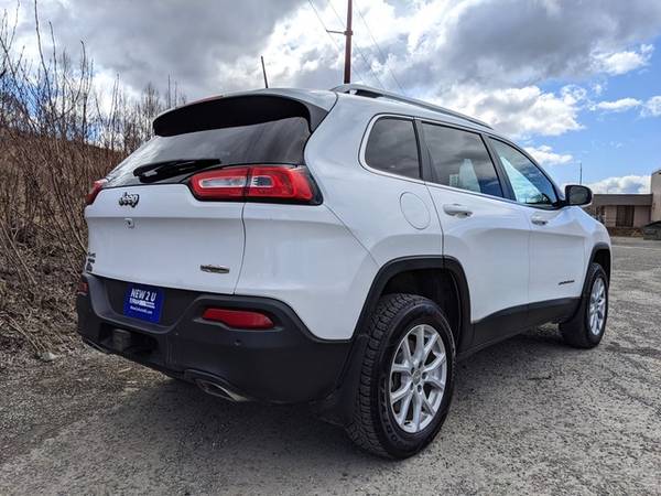 2017 Jeep Cherokee Latitude 4WD - - by dealer for sale in Anchorage, AK – photo 3