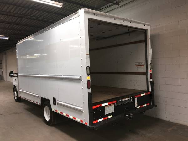 2016 Ford E-350 SD DRW CUTAWAY, 6 8L V10, 16 FT BOX TRUCK - cars & for sale in Arlington, NM – photo 8
