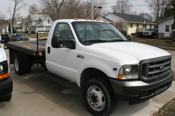 F450 4x4 6 8L GAS MOTOR 5spd manual - - by dealer for sale in Walworth, IL – photo 3
