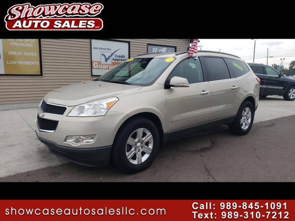 SHARP! 2011 Chevrolet Traverse FWD 4dr LT w/1LT for sale in Chesaning, MI