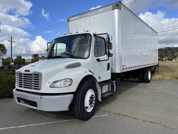 2016 Freightliner M2 106 - - by dealer - vehicle for sale in Fairfield, AZ – photo 3
