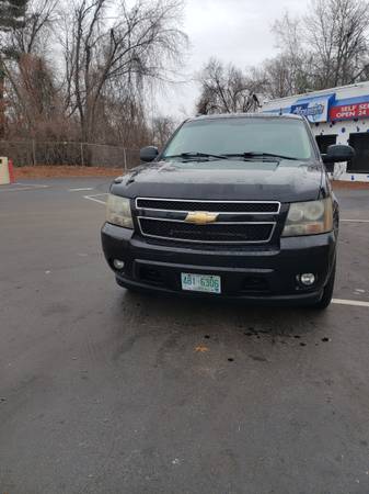 2007 Chevy avalanche ltz - cars & trucks - by owner - vehicle... for sale in Manchester, NH – photo 2