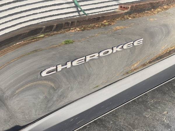 2016 Jeep Cherokee Latitude - - by dealer - vehicle for sale in Walkertown, VA – photo 7
