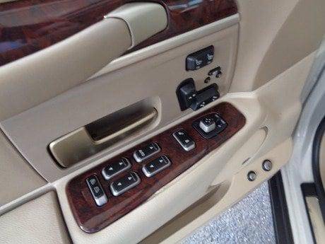 2006 Lincoln Town Car Designer Series - - by dealer for sale in Rockville, District Of Columbia – photo 21