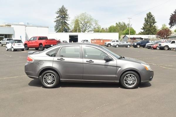 2011 Ford Focus SE Sedan - - by dealer - vehicle for sale in McMinnville, OR – photo 3