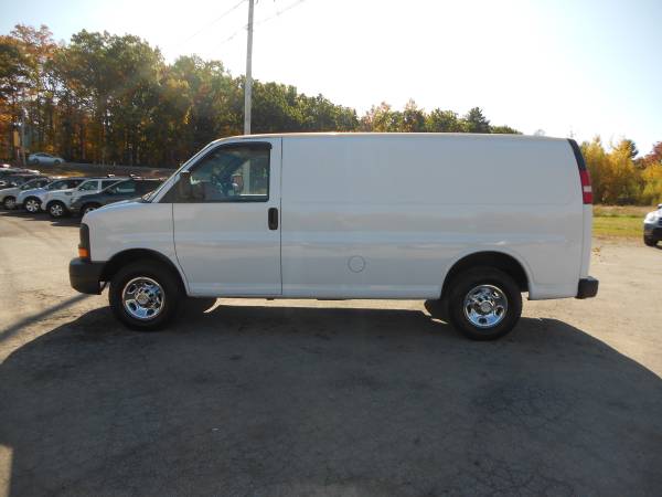 2010 Chevy EXPRESS 2500 3dr Cargo Van Work Van ***1 year Warranty** for sale in hampstead, RI – photo 9
