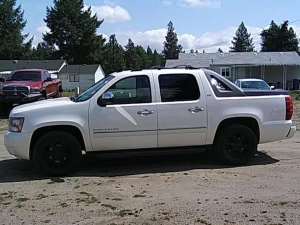 2010 Chevrolet Chevy Avalanche LTZ for sale in Mead, WA – photo 2